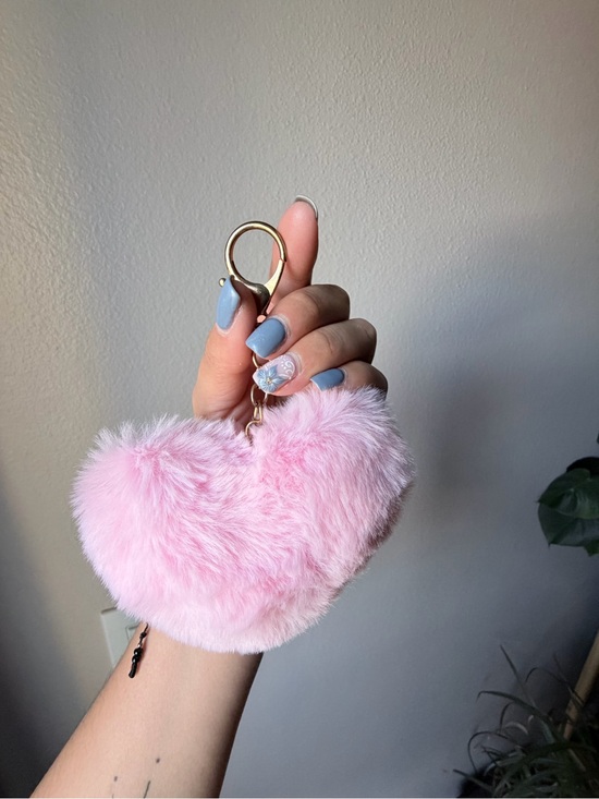 Accessories - Pink Heart Faux Fur Keychain Pom Pom